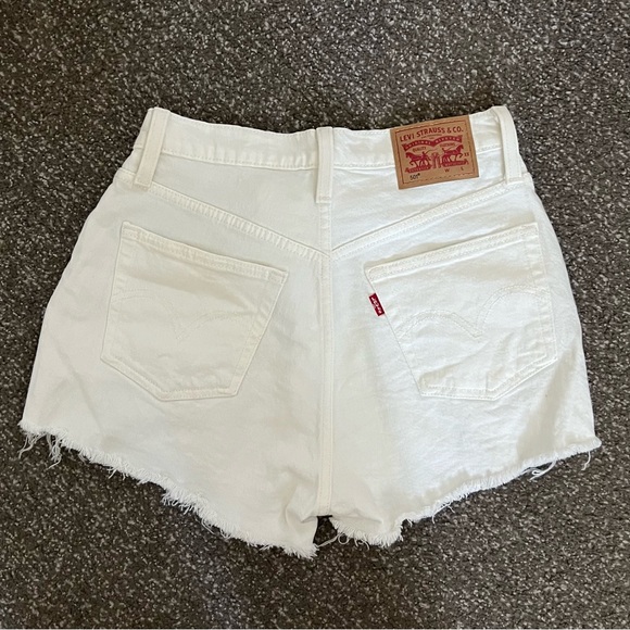 Levi’s 501 Shorts - Picture 3 of 3